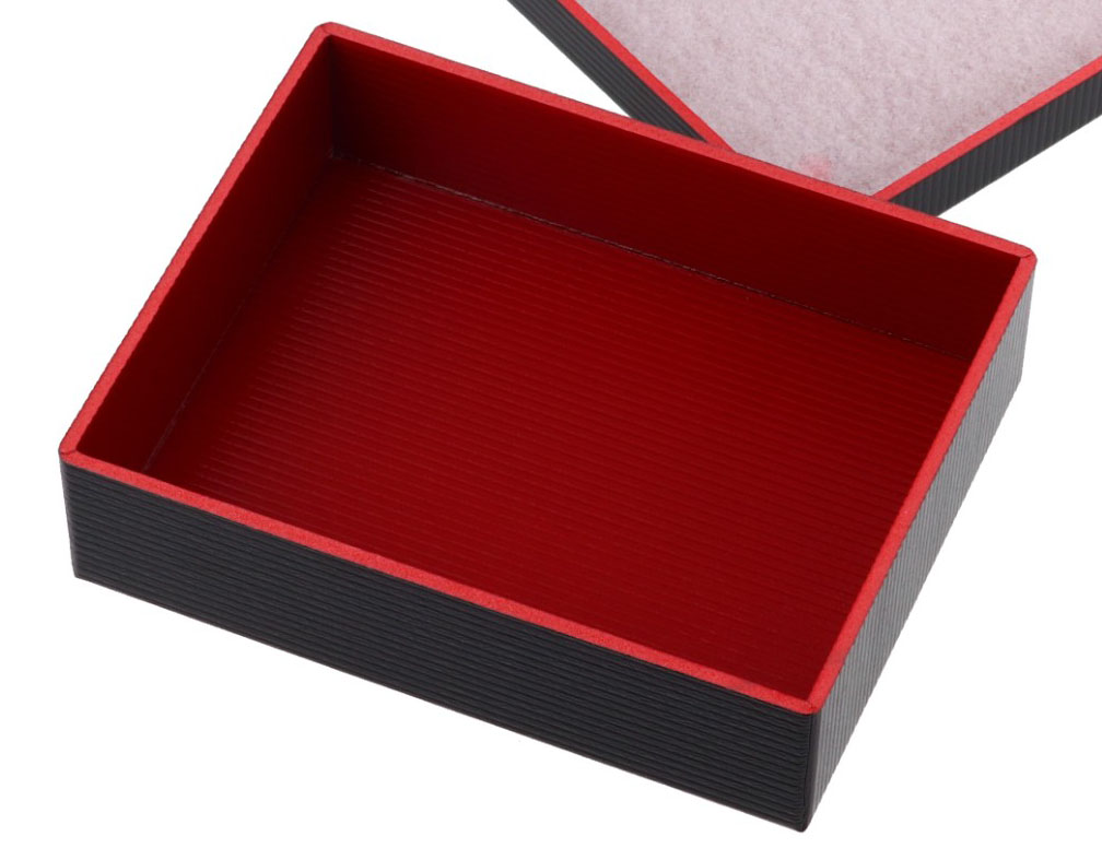 【5個セット　再出品その三】赤い漆器 重箱 蓋付き（鰻の長焼用）新品•未使用 3個セット 再出品その五赤い漆器 重箱 蓋付き（鰻の長焼