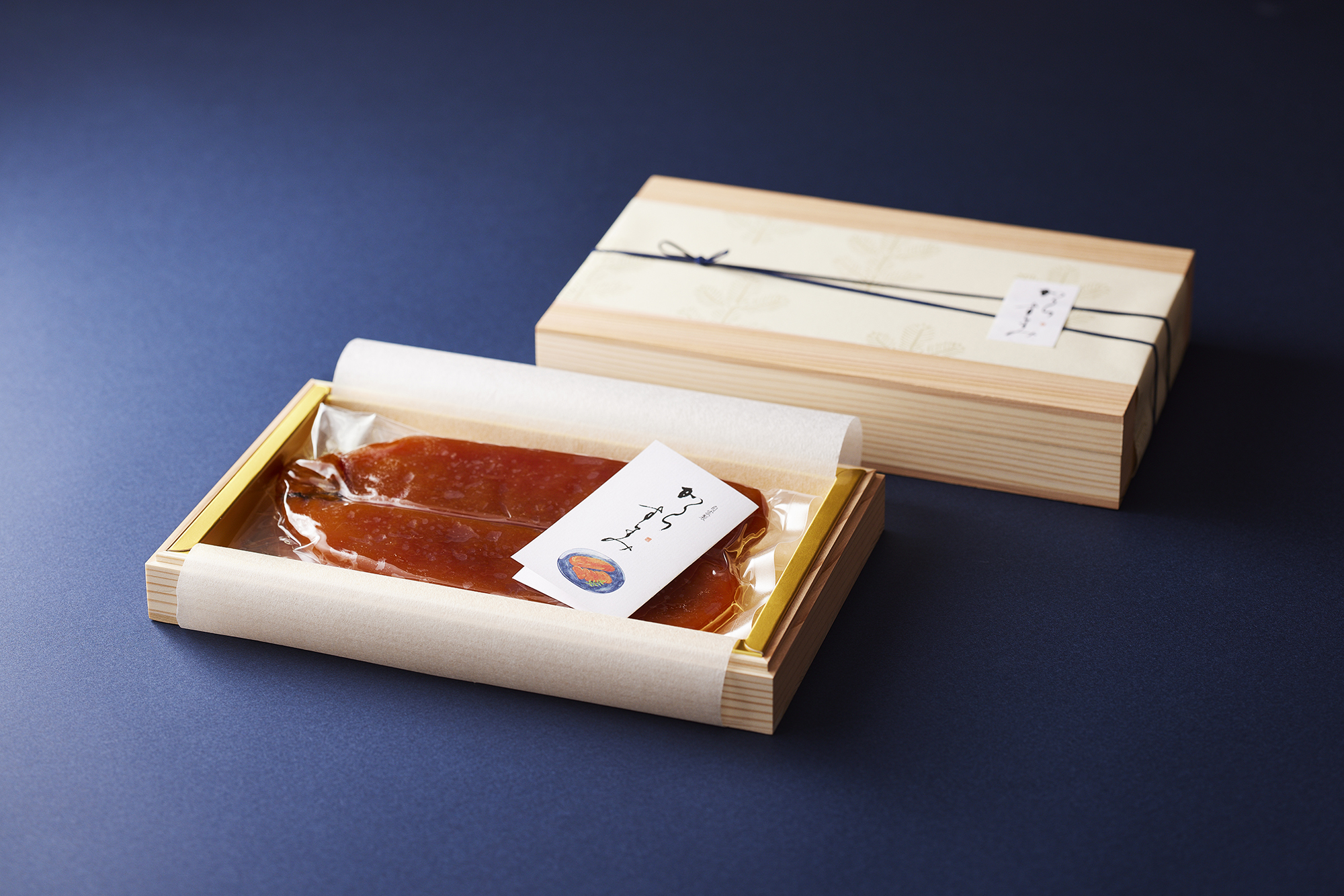 からすみ箱できました。 | つきじ 折峰 料理屋さんのパッケージ専門店