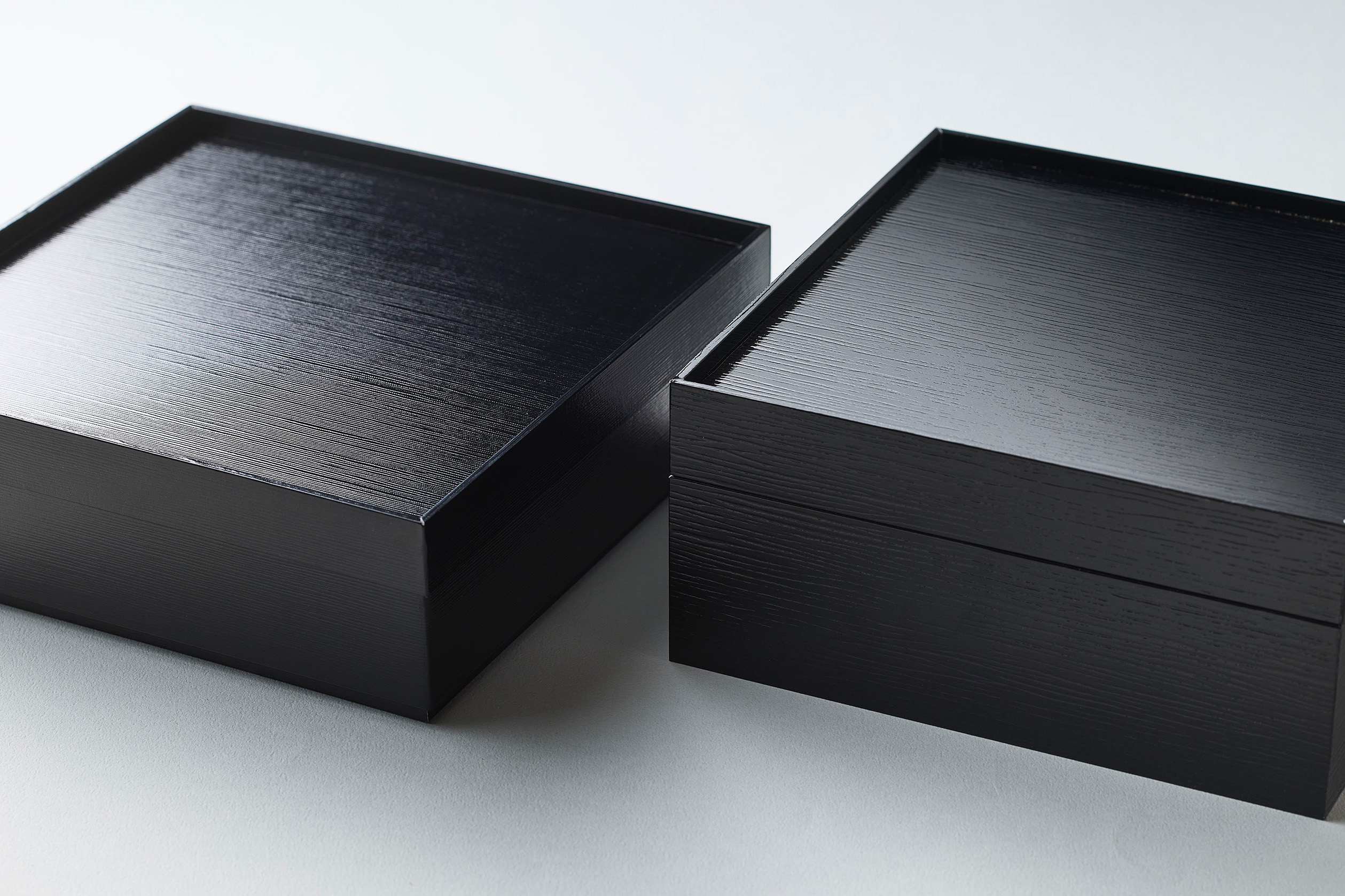 おせち・祝い膳に選ばれる紙重箱7寸1段が、今だけ496円の特別価格